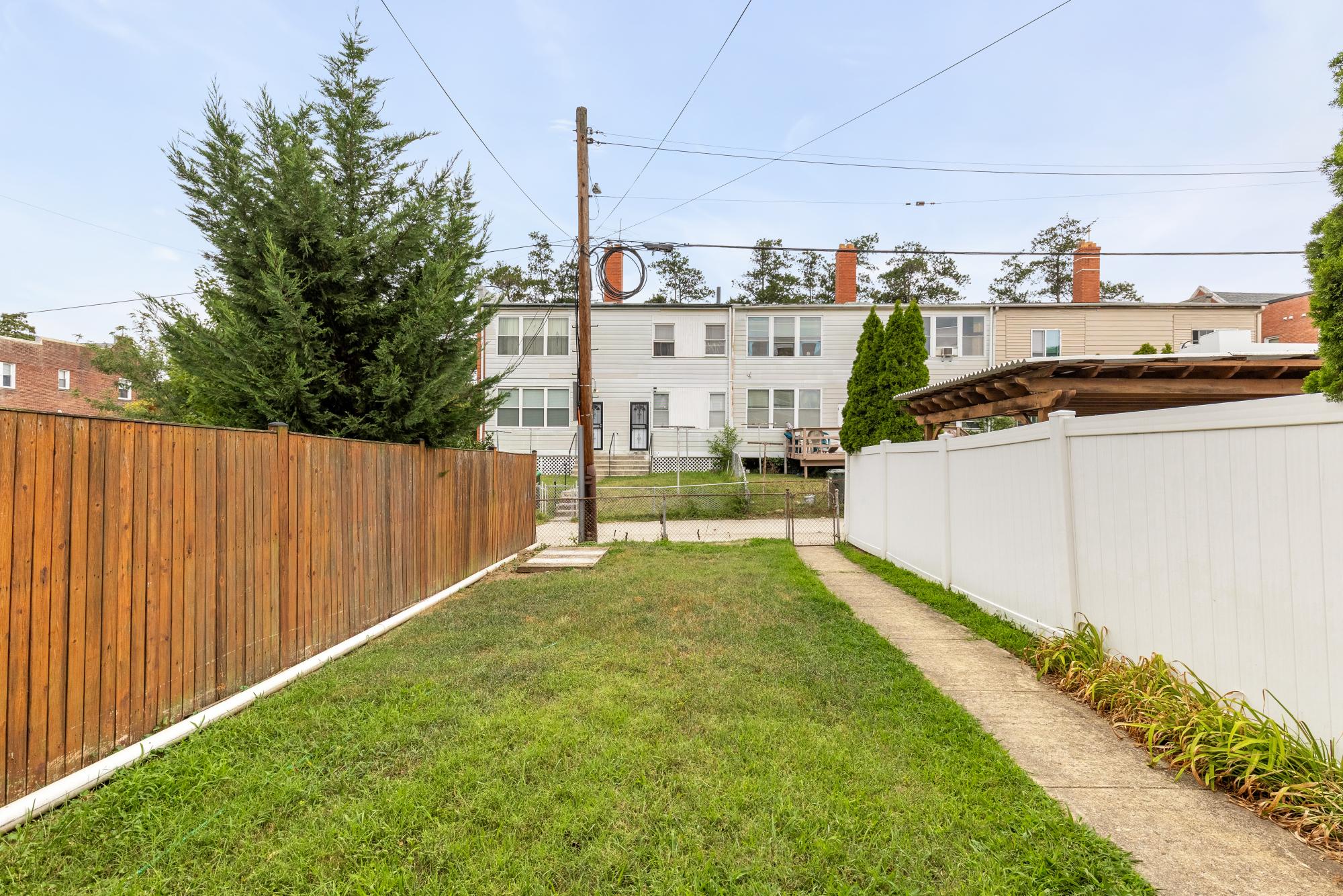 4002 10th ST NE DC  backyard view 